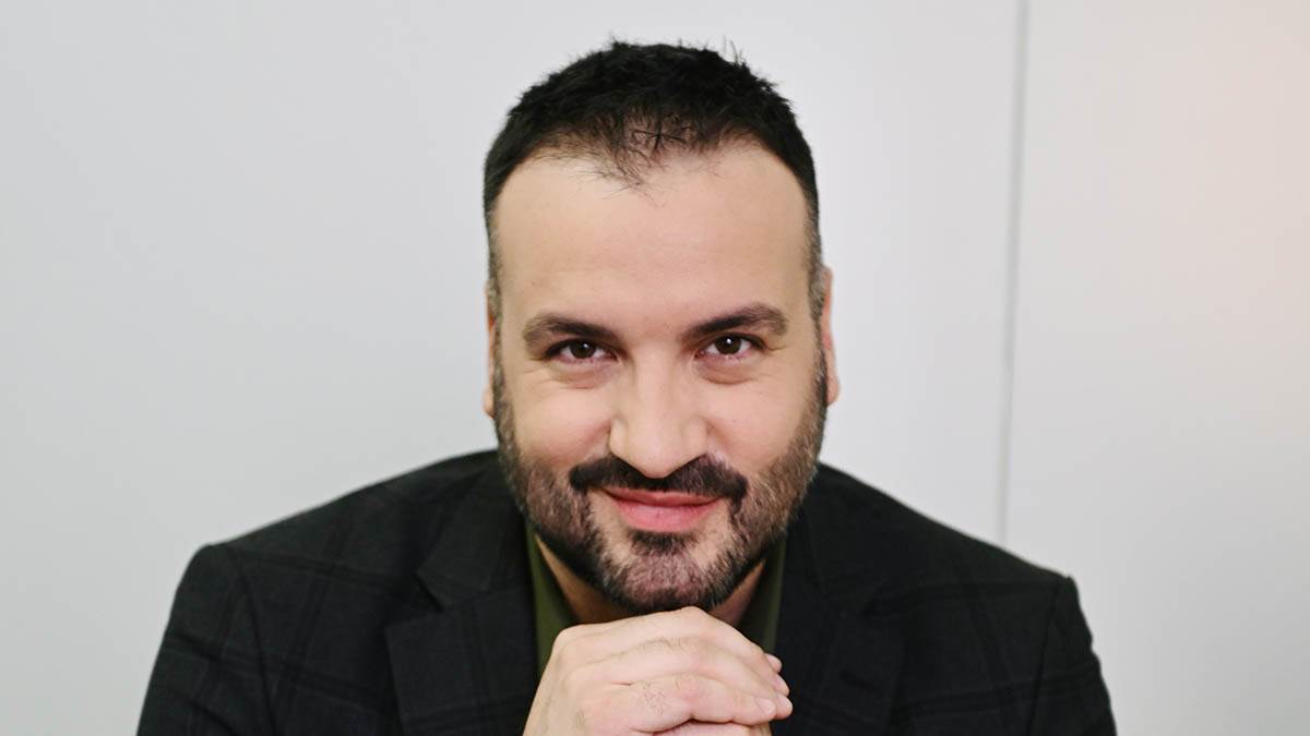 NOVINAR KOME ESTRADA PRIZNAJE ONO ŠTO BI SE DRUGIMA PREĆUTALO: „Ono što je Ronaldo u fudbalu, to je Zele u šou-biznisu“ 