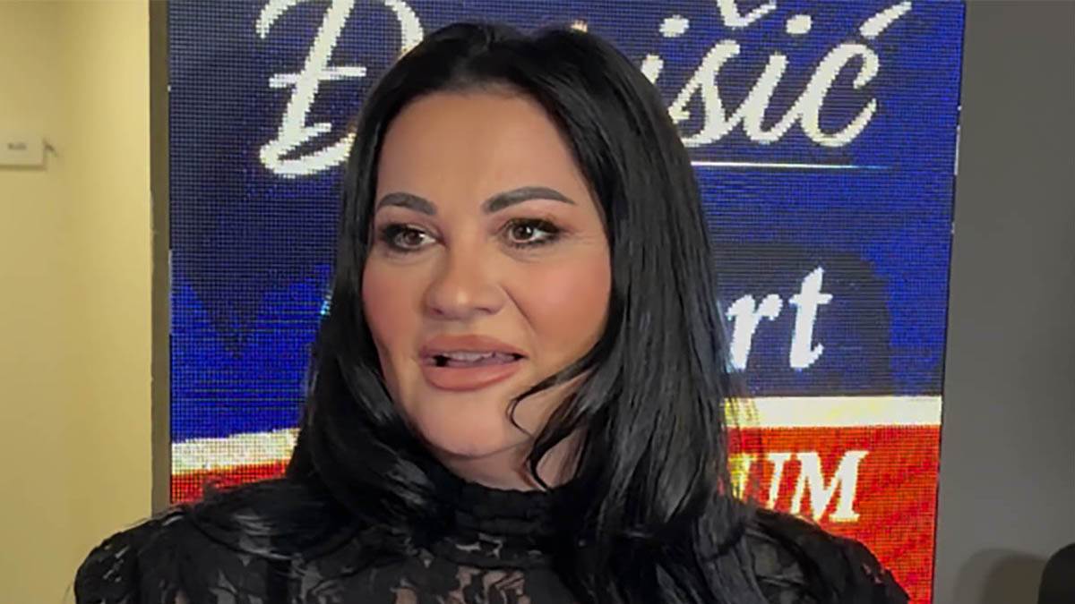 Jana Todorović povredila nogu tokom šopinga: Dotakla se bolesti supruga i otkrila u kakvom je stanju (Video)