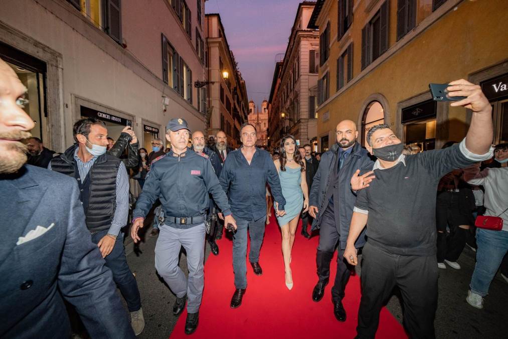 Ni sam ne zna koliko ima miliona, a majci nije dao ni paru: Javno brani napasnike, traume naplaćivao pretnjama smrću