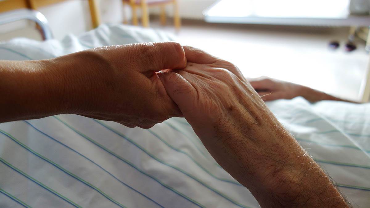 Ispovest lekara koji sprovodi eutanaziju: "Ovako izgleda trenutak kad pacijent zna da moje lice vidi poslednje"