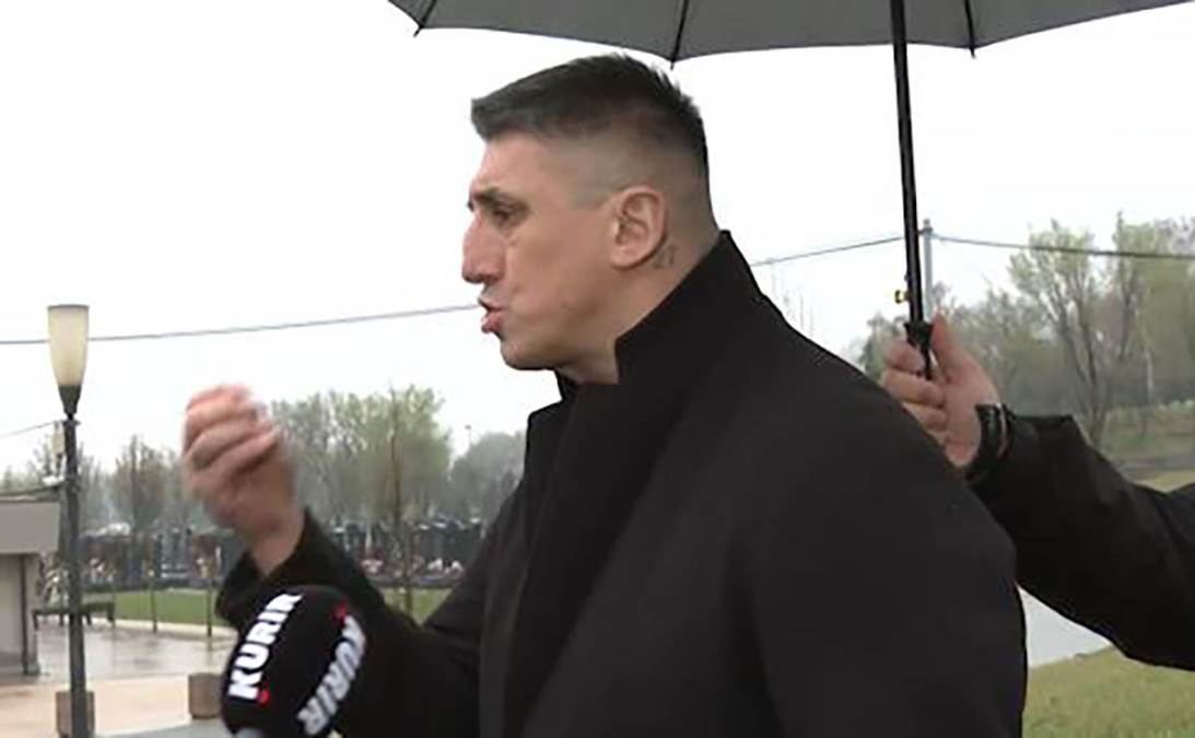 Golubović zaurlao iz petnih žila na sahrani Stele Savić: Obratila mu se njena drugarica, on zapenio