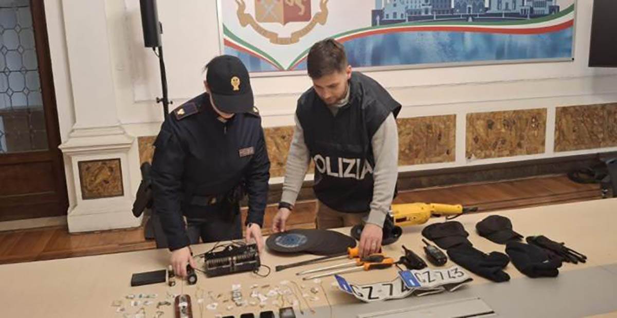 Pohapšeni Srbi u Italiji: Krali po kućama, koristili i lažnu "policijsku" opremu