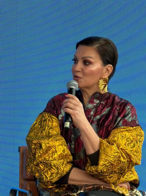 Kolege došle da podrže Ninu Badrić, ovog glumca niko nije očekivao: Oženio jednu od najlepših Srpkinja i otišao na selo