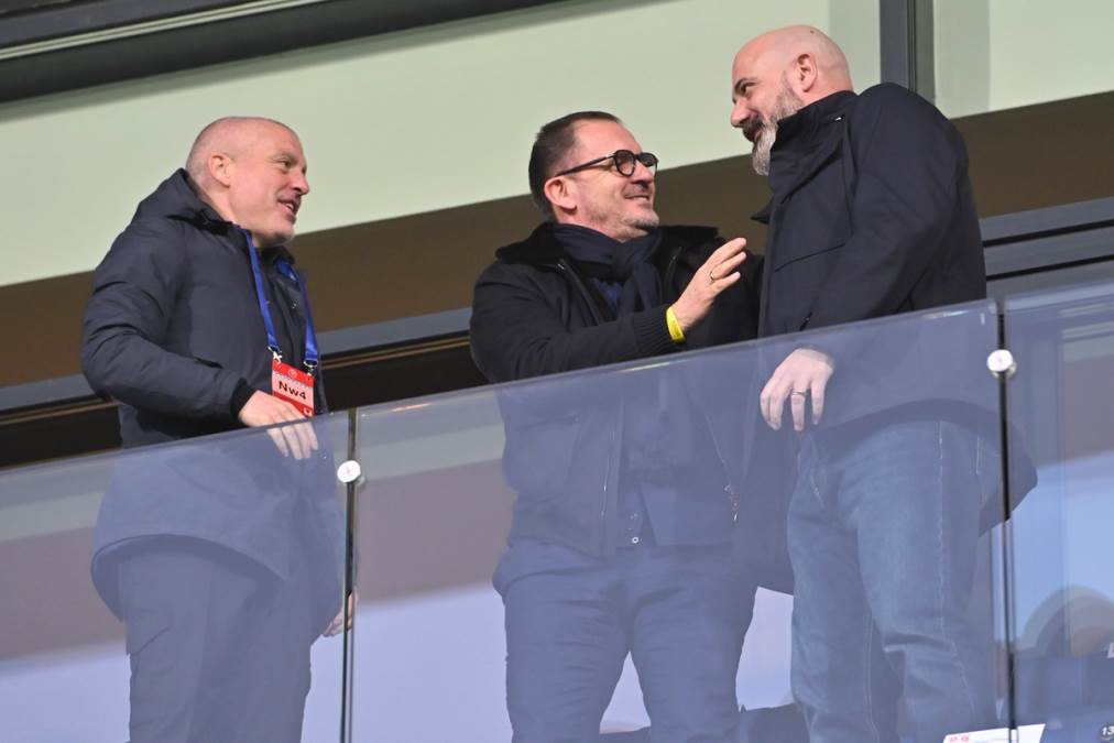 Mijat i Lazetić, Stanković, Stojke... Pogledajte ko je sve došao da gleda Srbiju u Bačkoj Topoli