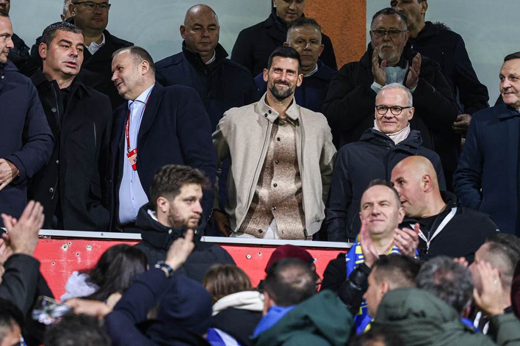 Pogledajte kako je Novak dočekan u Zenici: Dobio dres BiH, a onda su ga navijači ugledali