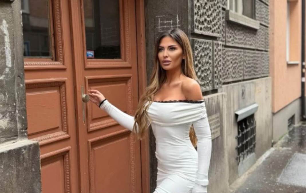 Navodno se pojavila na intimnom snimku, bila u braku sa pevačem: Evo kako je voditeljka "Pinka" nekada izgledala