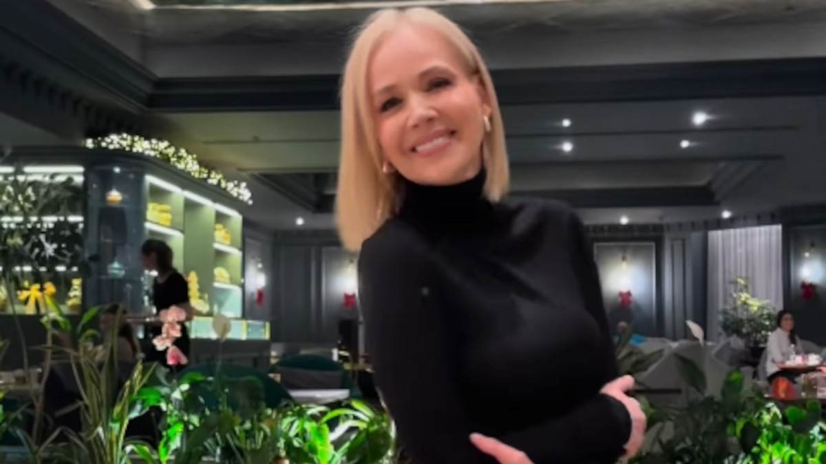 Jelena Rozga slavi Uskrs, a na stolu ruska salata: Pokazala trpezu punu specijaliteta, domaća pogača i mladi luk