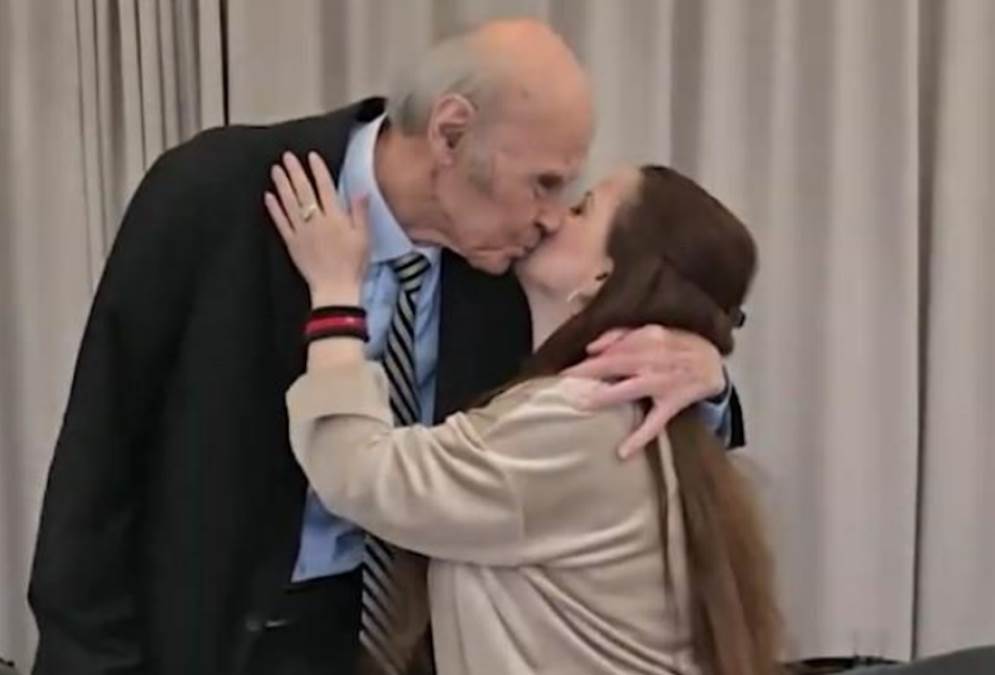 "Deci nije bilo prijatno kad sam doveo 40 godina mlađu": Družio se s Tomom i Titom, a koleginica prozivala da je mator