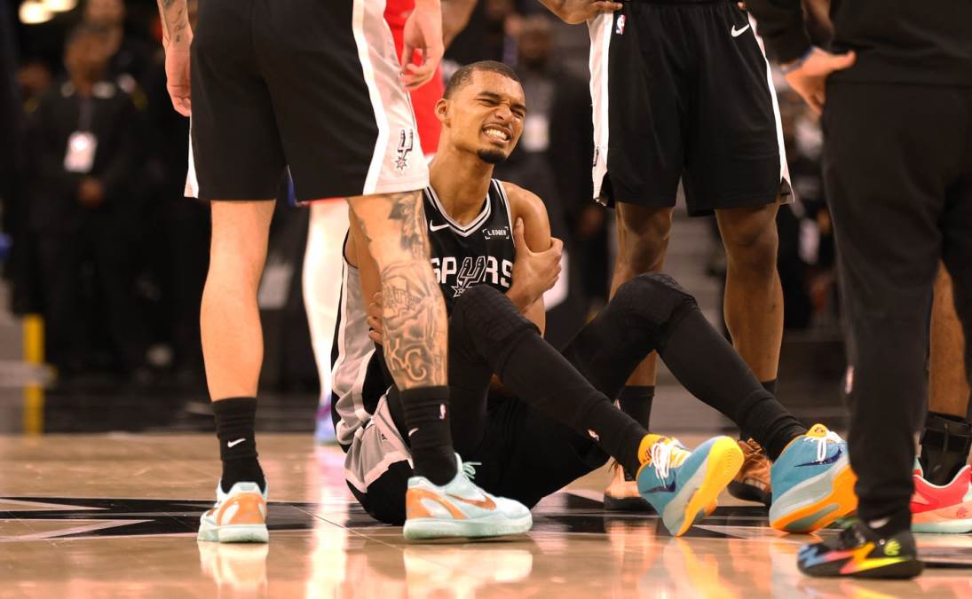 Da li Vembanjama ispada iz MVP trke? Doživeo bolnu povredu, a ni pravila NBA lige mu ne idu na ruku