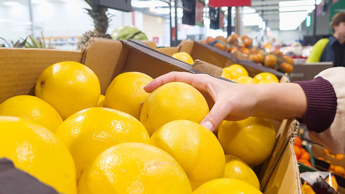 Najpopularnije voće za mršavljenje: Skida kilograme, ali kod nekih može da napravi haos u organizmu