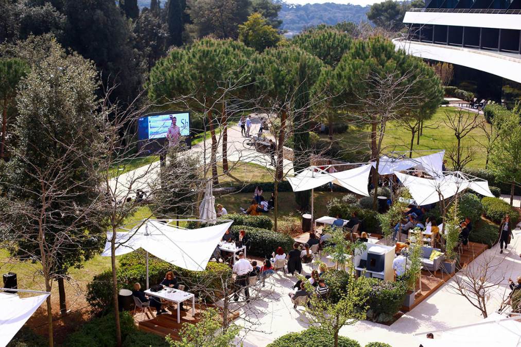 Kako komunikacija izgleda danas kada pravila više nisu ista? Paneli Dana komunikacije donose odgovore iz prakse