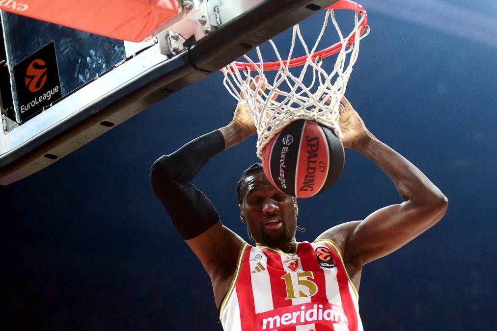 Crvena zvezda aktivirala "bombu": Izundu potpisao novi ugovor