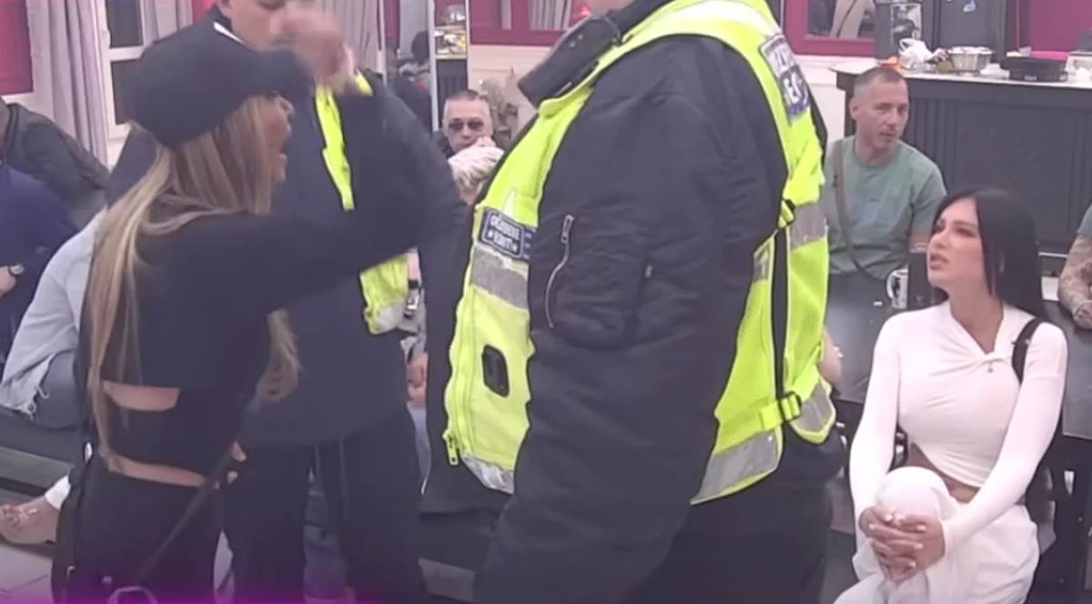 Stanija i Aneli u žestokom okršaju: Zaratile na Veliki petak, obezbeđenje moralo da reaguje (Video)