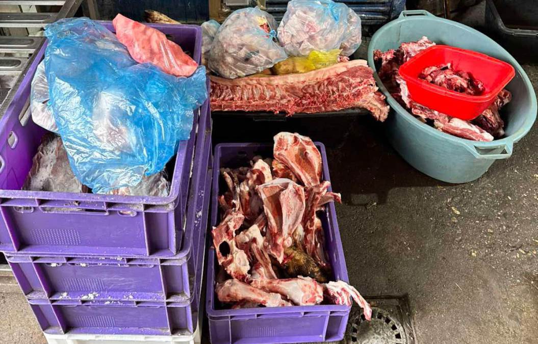 Otkrivena ilegalna klanica kod Subotice: Policija pronašla skoro dve tone neispravnog mesa (Foto)