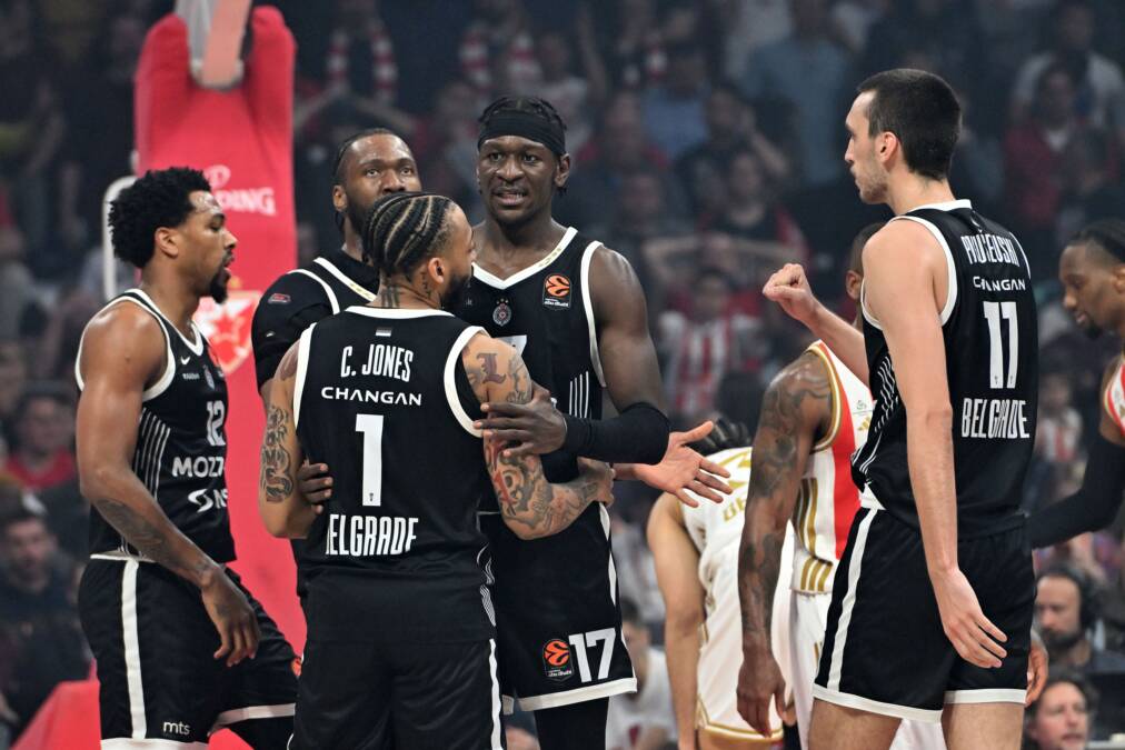 "Pokušava da me nagovori": Karlik Džouns "završava" centra Partizanu