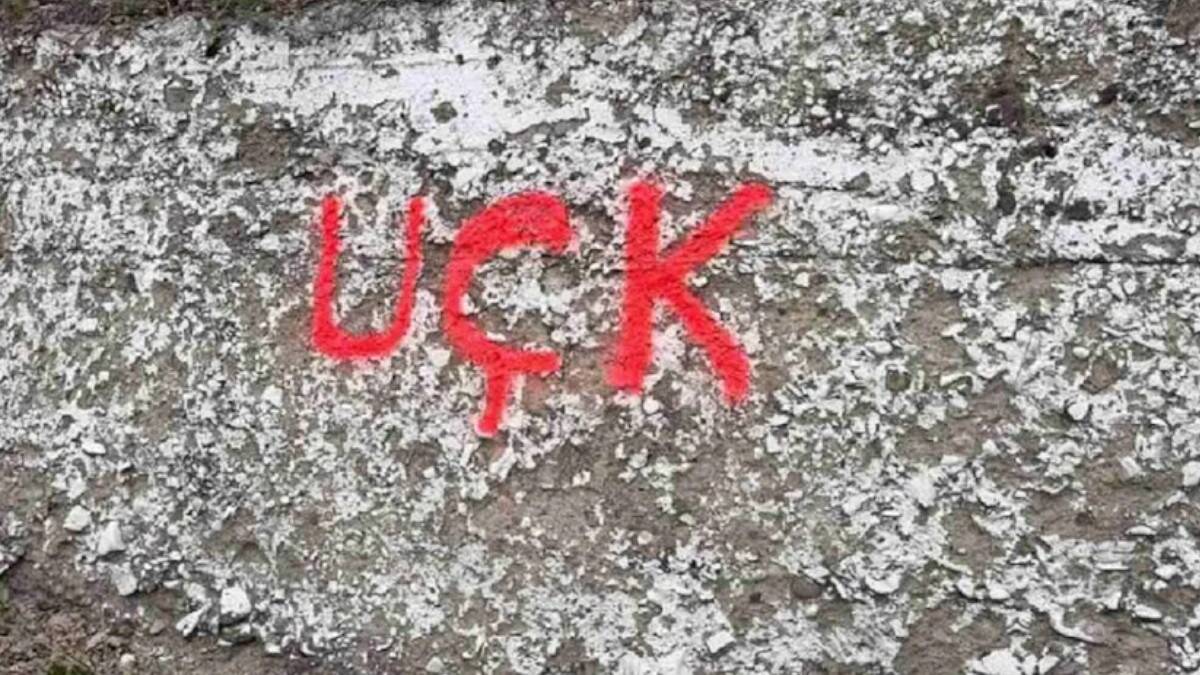 Grafiti OVK osvanuli kod Brnjaka: Još јedna u nizu provokaciјa upućena srpskom narodu