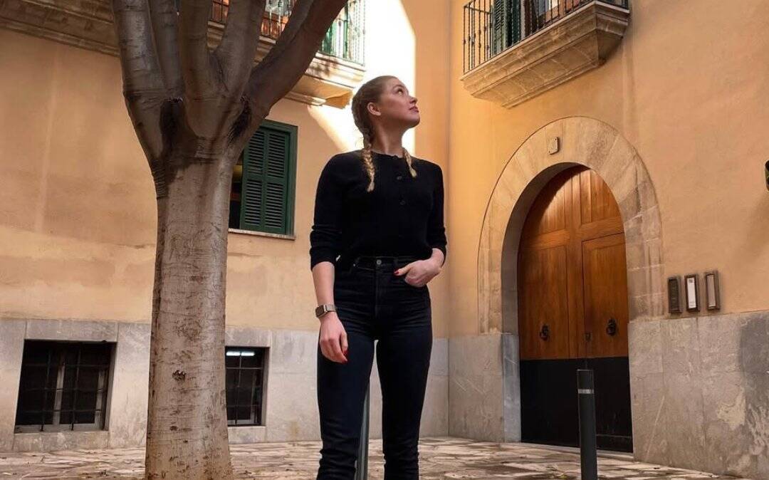 Bivšem ostavljala izmet na krevetu, a drugaricu podvodila milionerima: Glumica pobegla od skandala, ovako danas izgleda