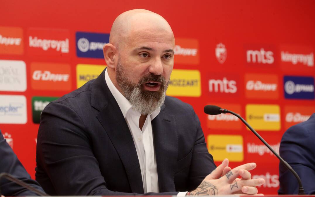 Uživo obraćanje Dejana Stankovića: Trener Zvezde se obraća posle pobede u derbiju i titule