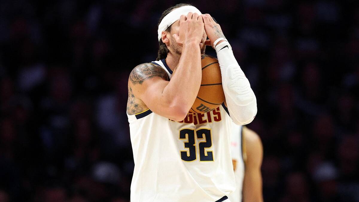 U Denveru dižu ruke od Jokića i ekipe: Navijači prodaju karte ispod cene pred utakmicu
