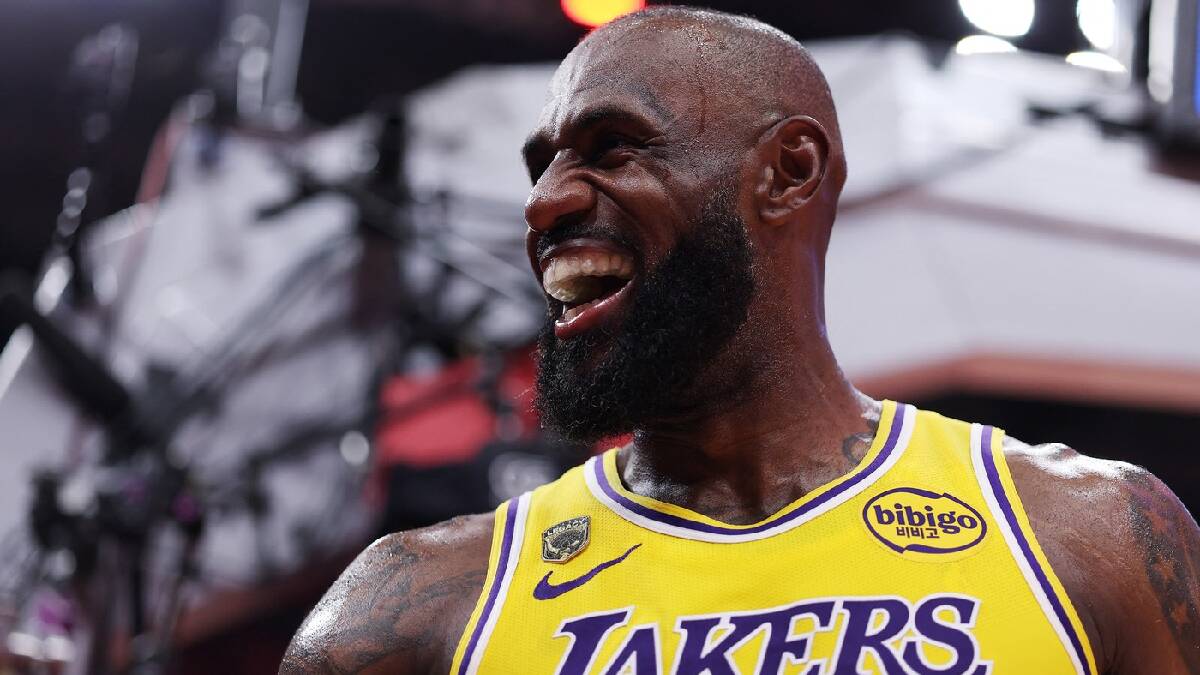 Lebron Džejms uspeo i bez Luke Dončića, u 42. godini: "Kralj" je večan, a Lejkersi su u drugoj rundi