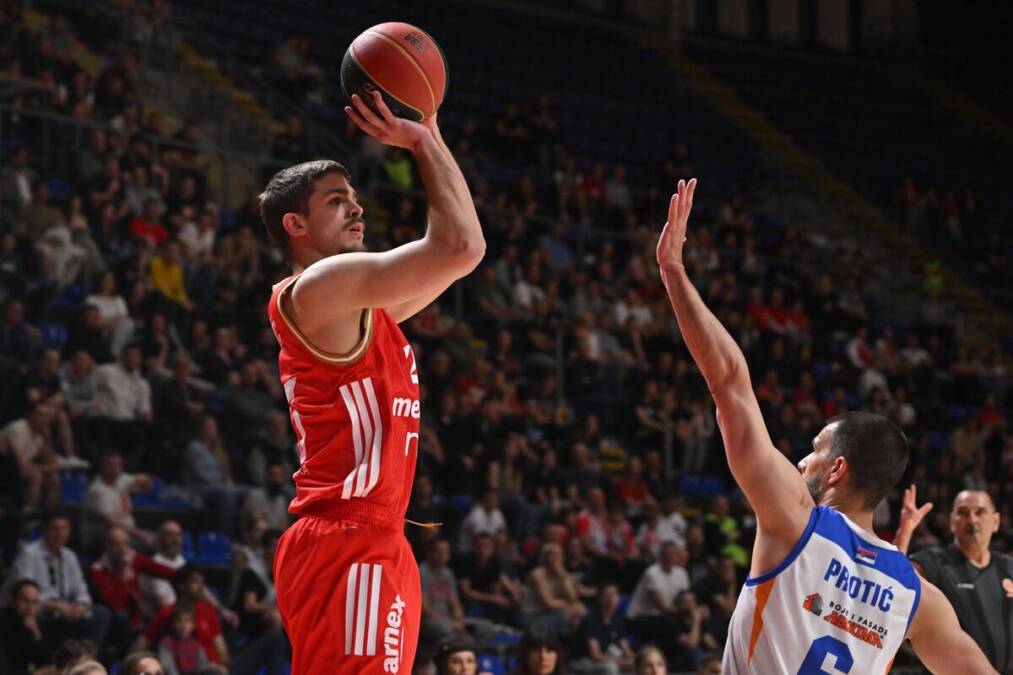 Zvezda - Zlatibor uživo: Raste prednost crveno-belih