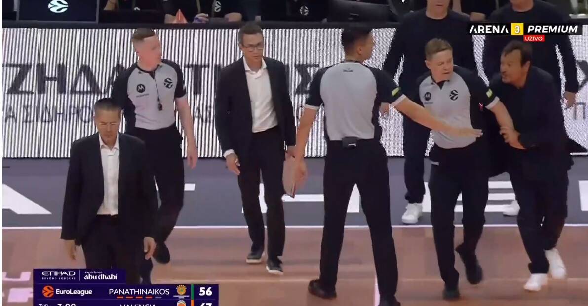 Ataman hteo da se pobije, Javor ga izbacio sa meča: Haos u Atini, PAO i Valensija ostali bez trenera