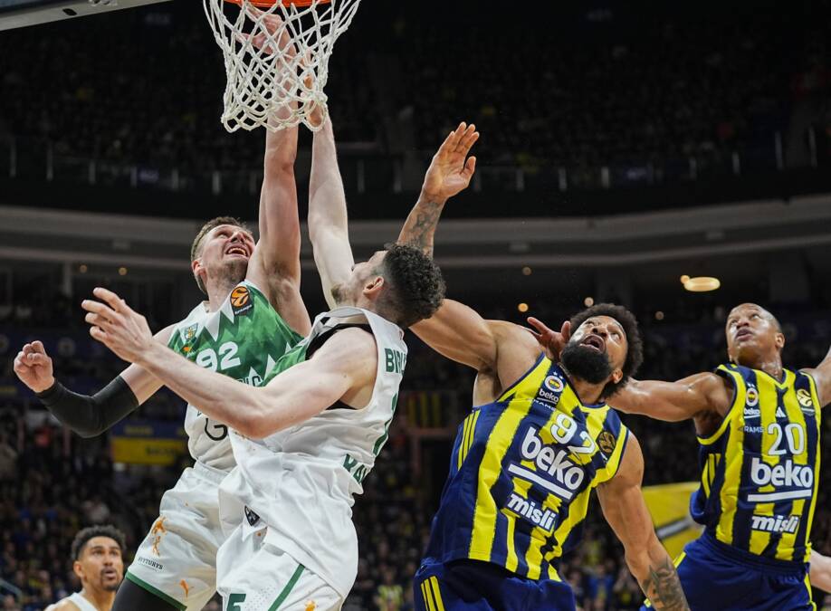 Neverovatni Kem Birč odveo Fenerbahče na Fajnal-for: Žalgiris pao posle drame u Kaunasu