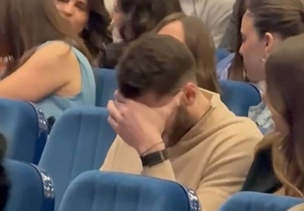 Snimili smo brata Filipa Živojinovića na koncertu Jakova: Nedavno postao otac, sad se krije od medija
