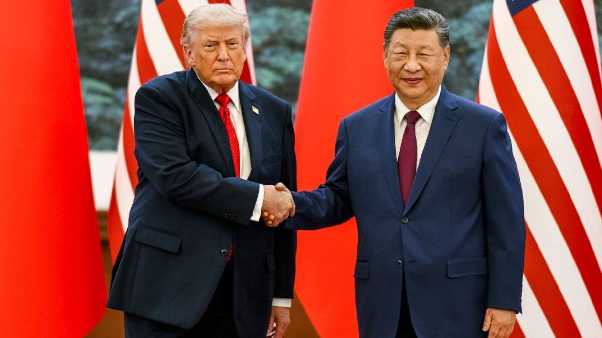 Istorijski stisak ruke Donalda Trampa i Si Đinpinga: Stručnjakinja za govor tela otkrila ko ima moć (Foto)