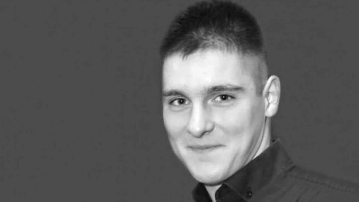 Zario mu nož u srce pred devojkom: Aleksandra (21)  je vršnjak ubio zbog ljubomore, ovo sva svedočenja o jezivom zločinu