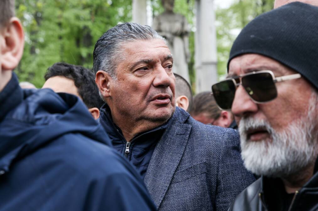 "Agent sklon laganju": Španski mediji udarili na Miška Ražnatovića zbog Barselone 