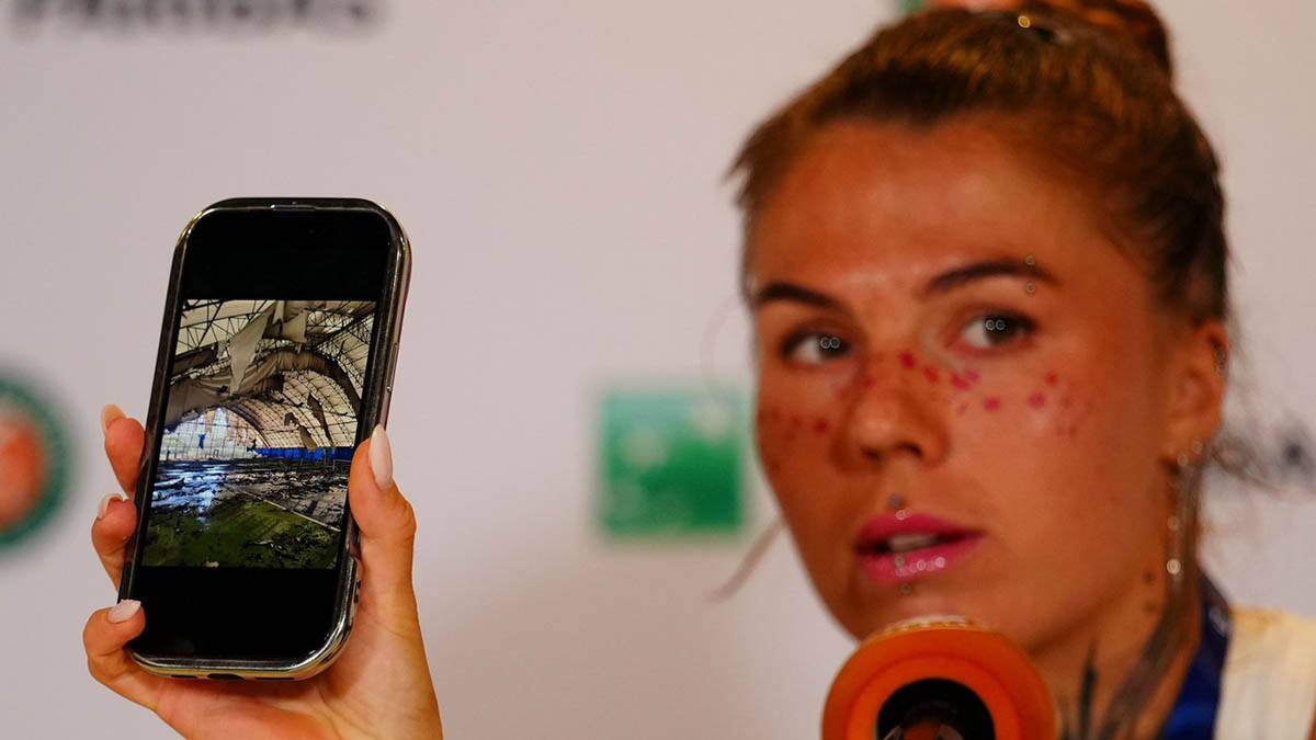 "Rusi otvoreno podržavaju Putina": Ukrajinka usred konferencije na Rolan Garosu izvadila telefon