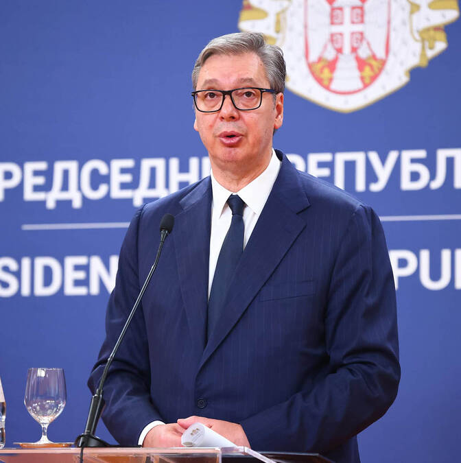 Vučić nakon sastanka sa Koštom: "Vidimo se večeras u Crnoj Gori, ako ne budem predstavljao hibridnu pretnju"