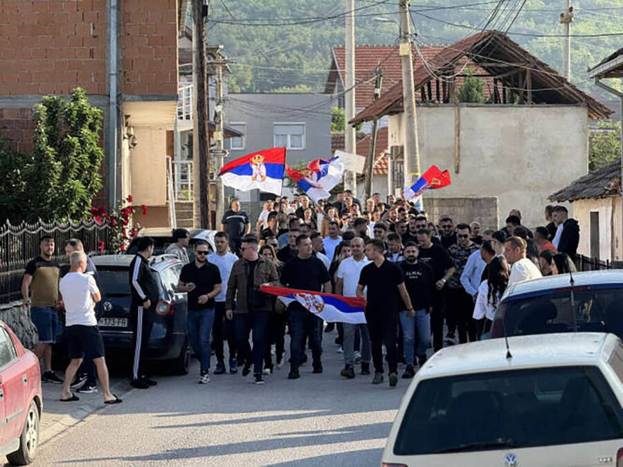(Uživo) Parlamentarni izbori na Kosovu: Veliki odziv Srba, objavljen novi presek izlaznosti