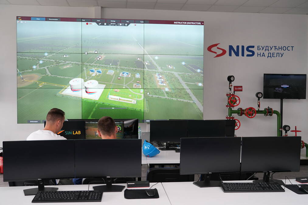 Budući operateri na završnom ispitu u NIS-u
