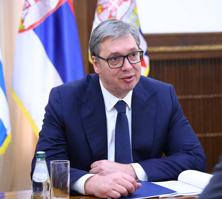 Poznato kada će biti predstavljen paket podrške za najstarije: Predsednik Vučić otkrio kada startuje sajt "Ko si bre ti"