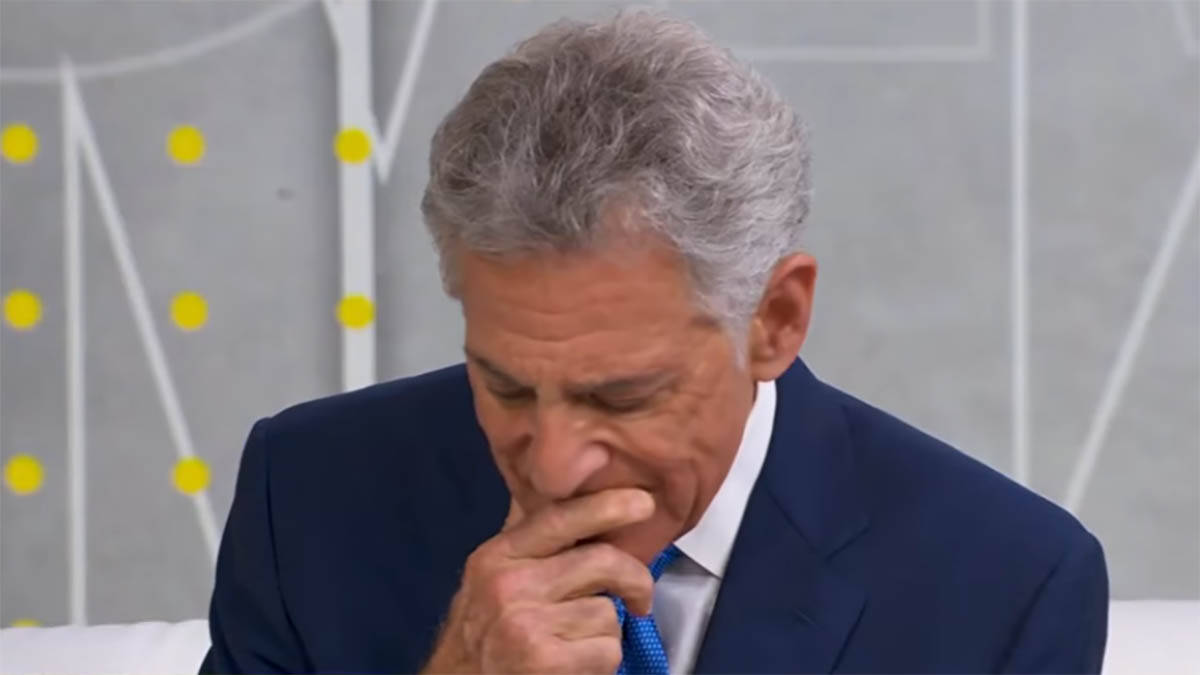 "Odlazim, bolujem od Alchajmera": Voditelj uživo u programu saopštio dijagnozu, ovo je bio 1. simptom
