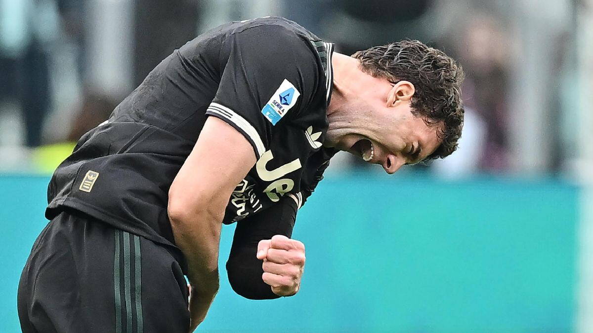 Kao grom iz vedra neba: Dušan Vlahović ide u četvrti tim Turske?