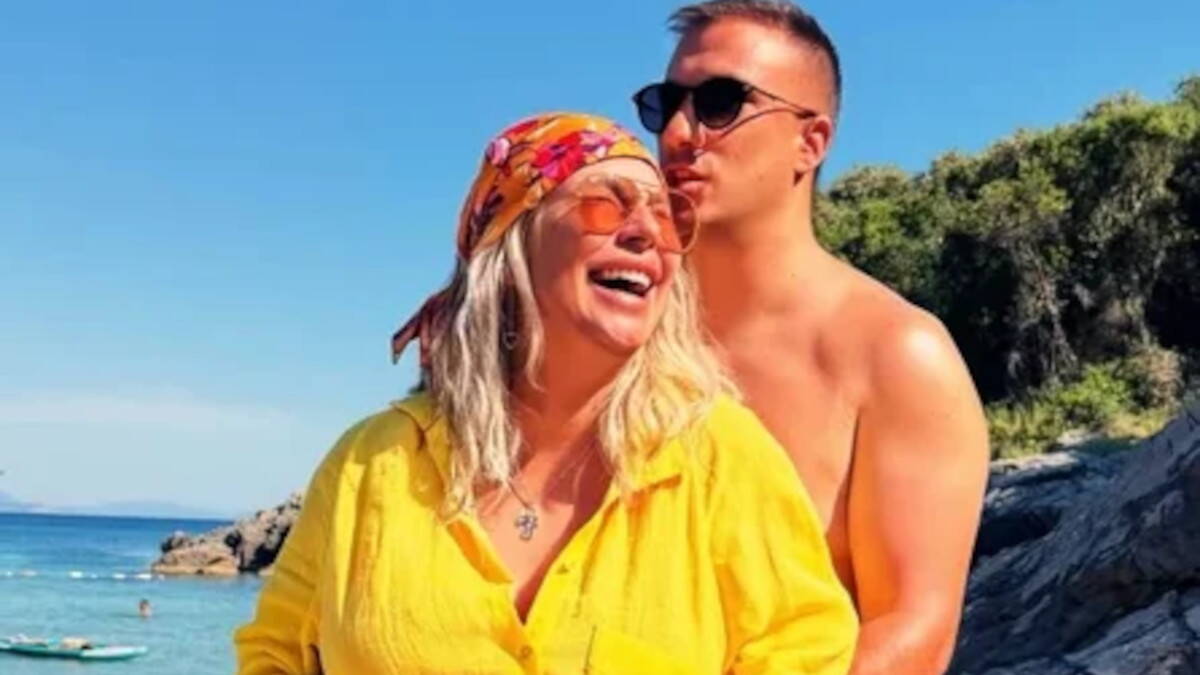 Trudna Dea Đurđević pobegla sa mužem na more: Sitno broji, a prve porodične slike raznežile sve