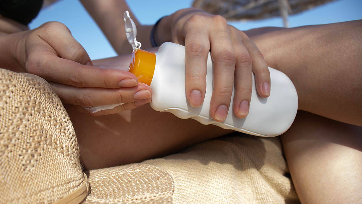"Mnogi misle da SPF 50 bolje štiti od 30": Ekspert za lica najlepših žena na svetu razbija mit