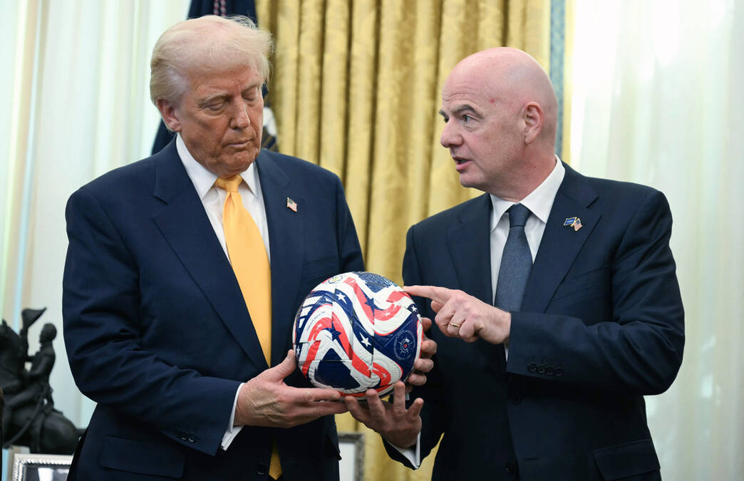 FIFA presekla: Tramp uručuje pehar novom šampionu sveta