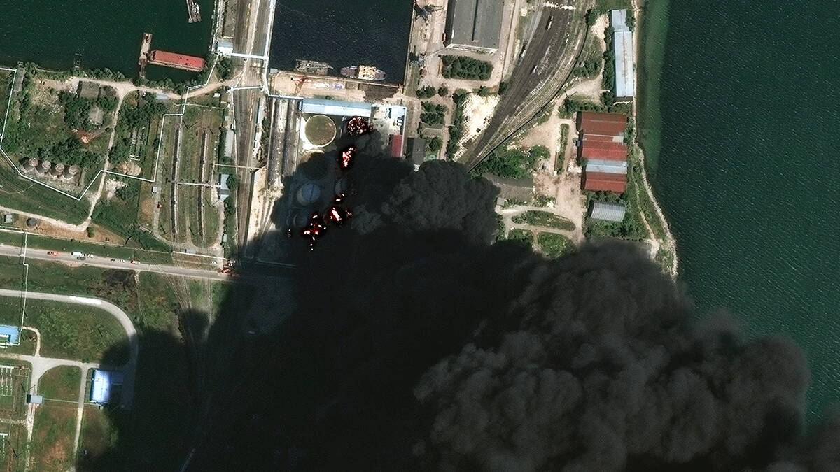 Prvo uništili "pancir" i S-400, pa zasuli raketama: Detalji brutalne ukrajinske taktike kojom "odsecaju" Krim