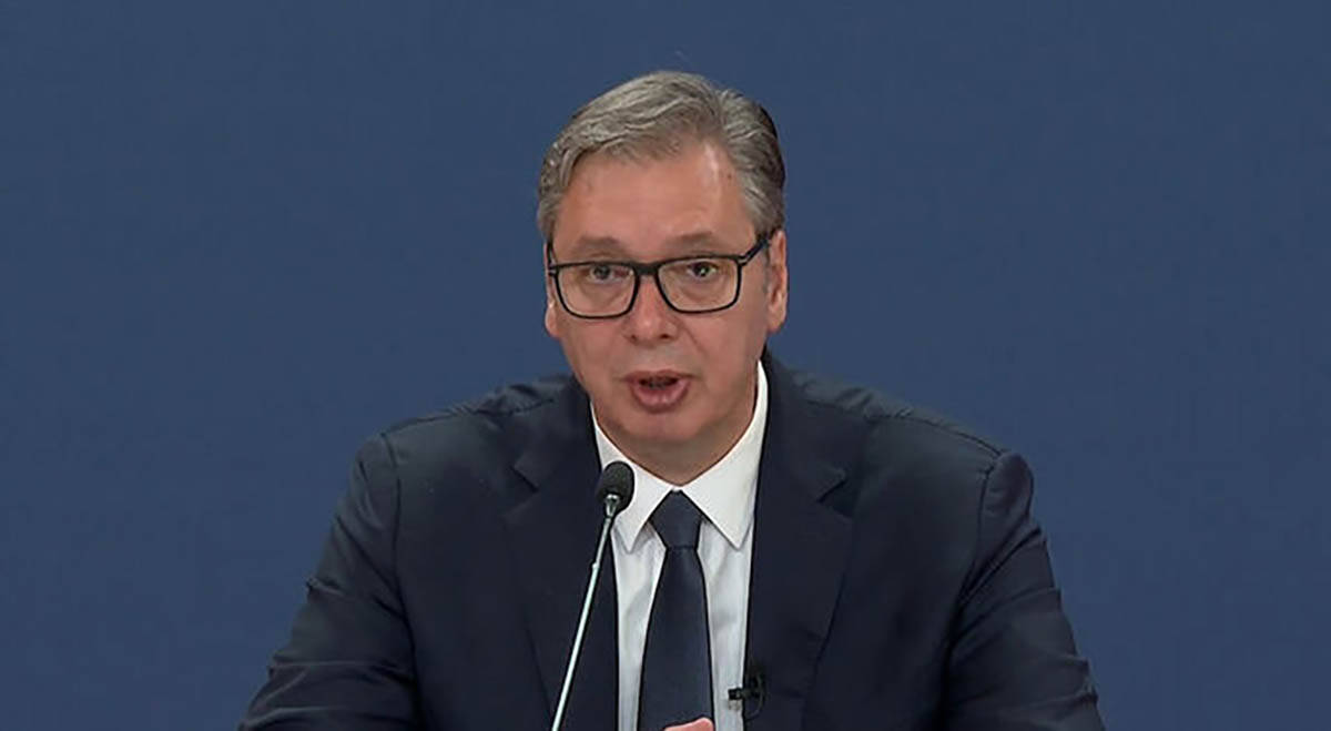 Vučić potvrdio da podnosi ostavku na mesto predsednika Srbije: "Izbore ćemo imati uskoro, za 3 ili 4 meseca"