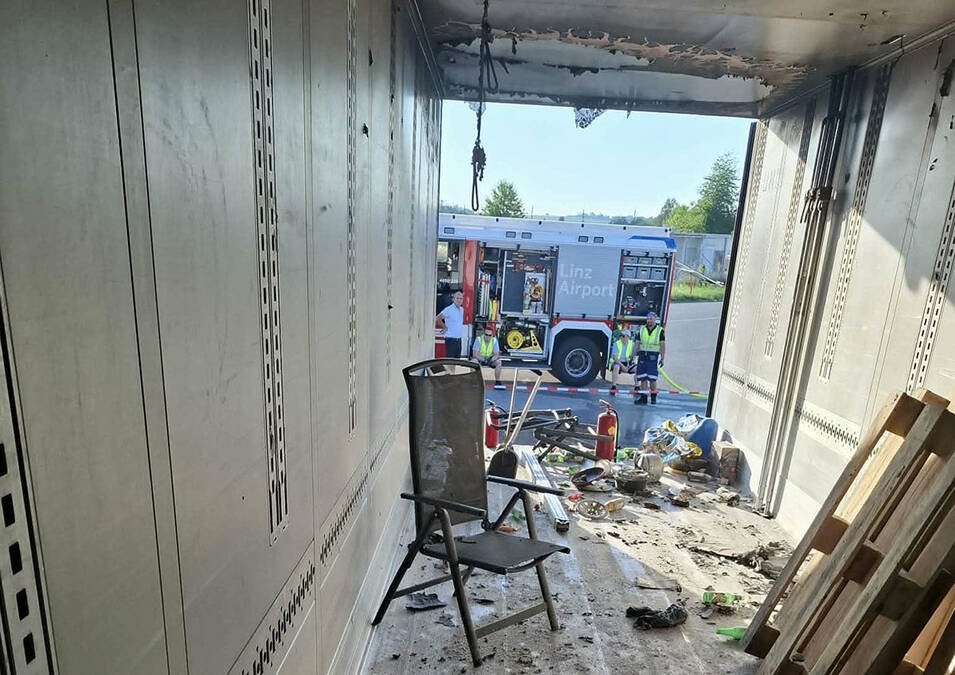 Prve fotografije sa mesta stravične eksplozije plinske boce u Lincu: Među povređenima sedam vozača iz Srbije