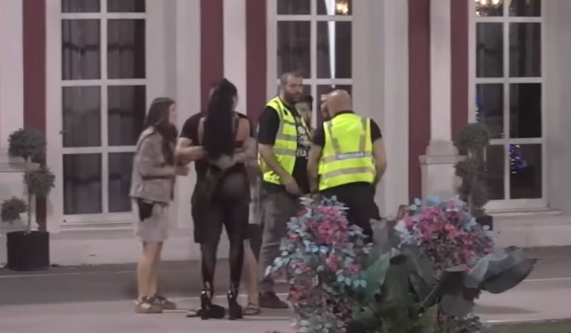 Masovna tuča u Eliti pred samo finale: Boru dva puta udarali, a Maja razvaljivala vrata da bije Asmina (Video)