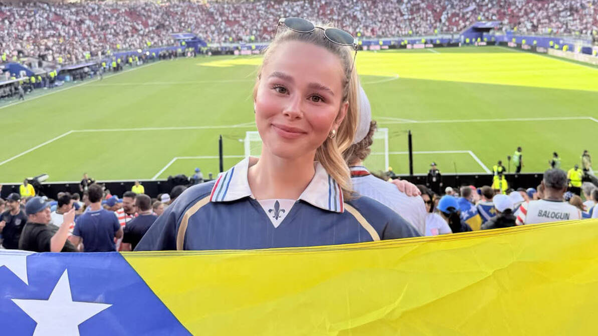 Lepa Ajla udata za Srbina koji igra za Ameriku: Sinoć je sa zastavom Bosne bila na tribinama