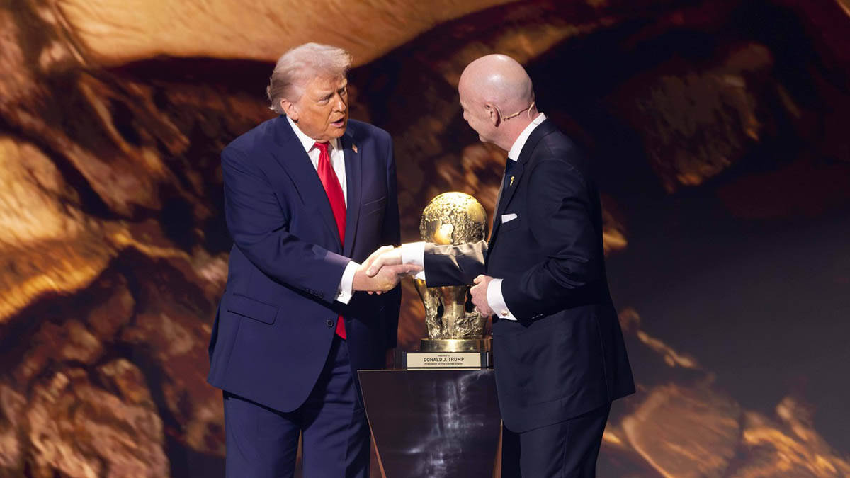 Skandal na Mundijalu, ukinut crveni karton Amerikancu: Tramp direktno zvao Infantina, FIFA promenila odluku