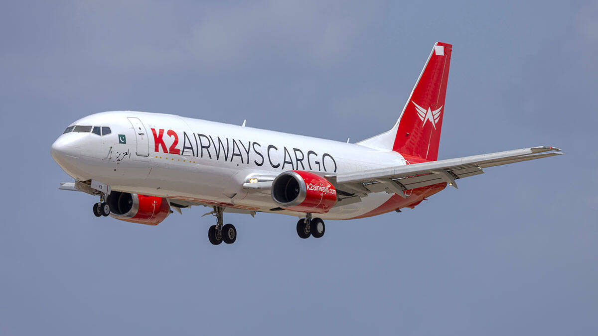 Par minuta nakon dojave o problemu usledila je drama: Avion nestao sa radara iznad Arapskog mora, potraga i dalje traje