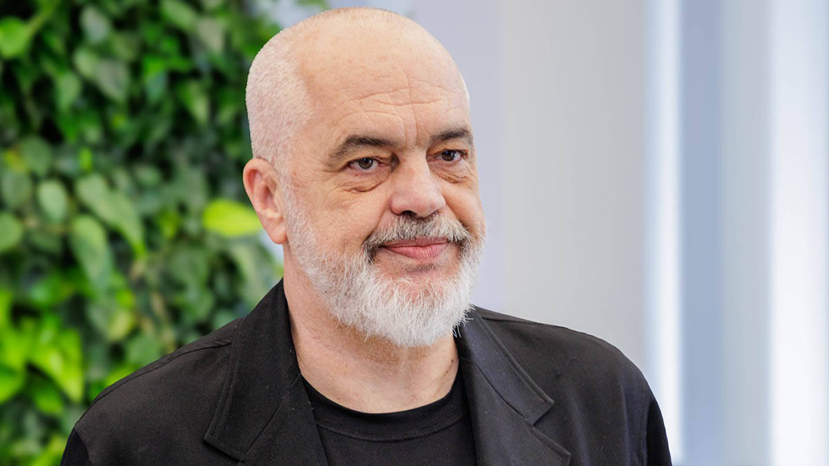 Tri različite veroispovesti u porodici Edija Rame: Malo ko zna ovu zanimljivost o albanskom premijeru