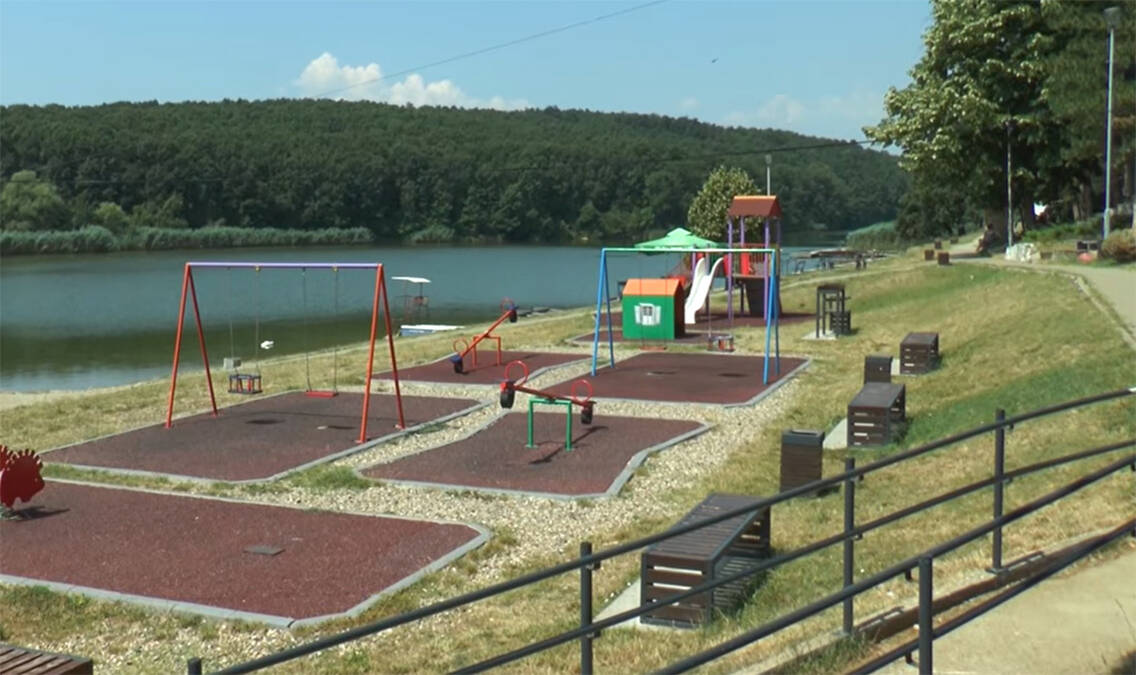 Kragujevčanke, oprez: Manijak presreće žene u Šumaricama, važan apel kruži mrežama
